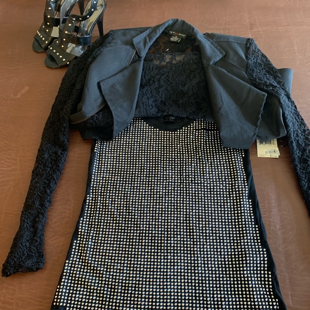 NWT Small Guess Macy’s jet black